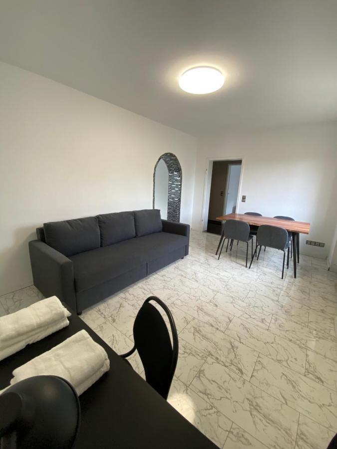 Ferienwohnung 4 Zw M. Blick V. Balkon Auf Lech Augsburg Exterior foto